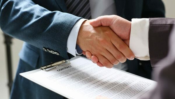 arbeitsbedingungen-vertrag-erstellung
